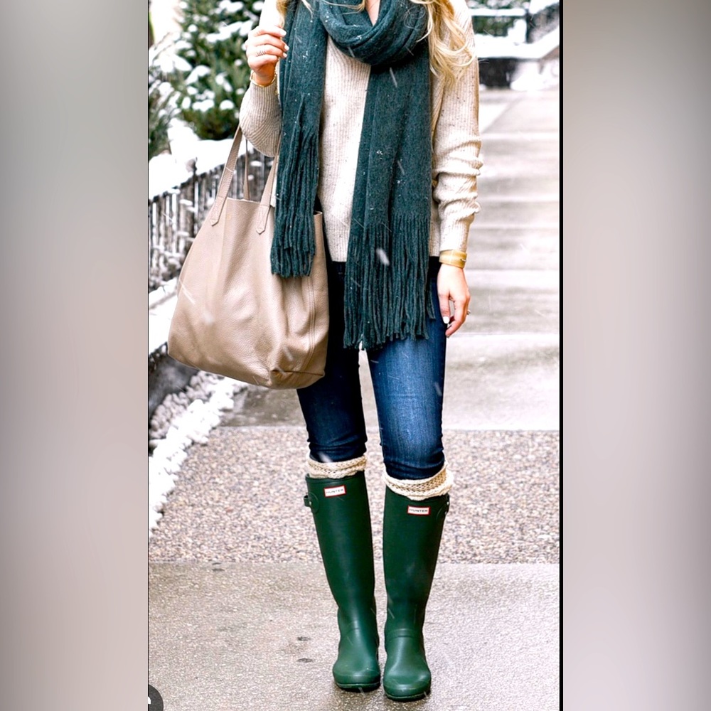 Green Hunter tall boots. Women’s  size 8